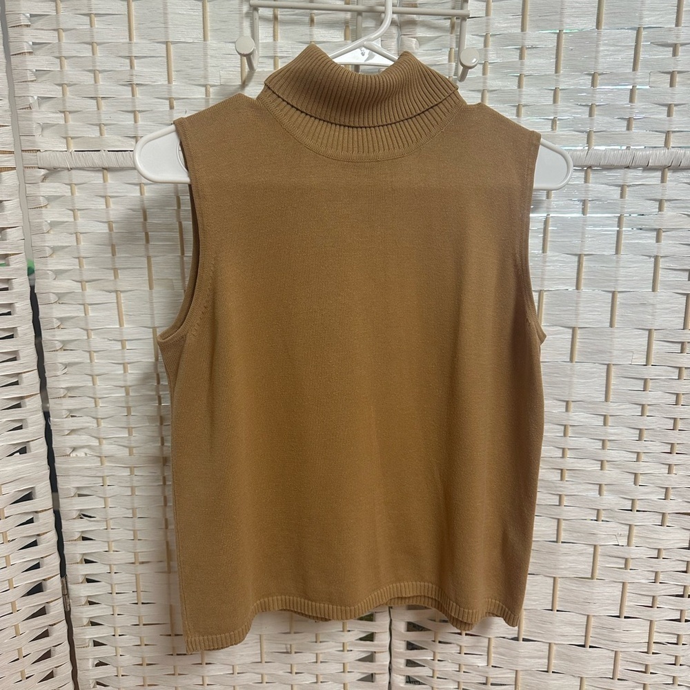 Josephine Chaus sport knit sleeveless sweater vest style‎ top size medium